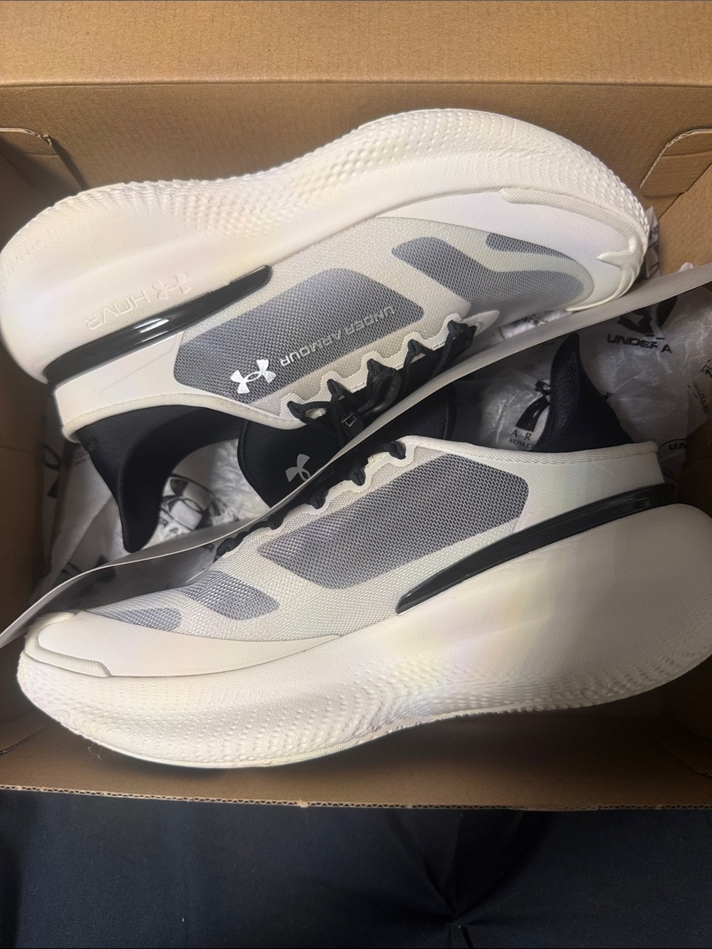 Under Armour Sneakers